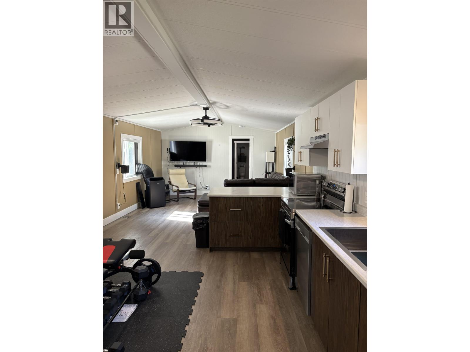 4 1000 Inverness Road, Prince George, British Columbia  V2K 4V1 - Photo 5 - R3153771