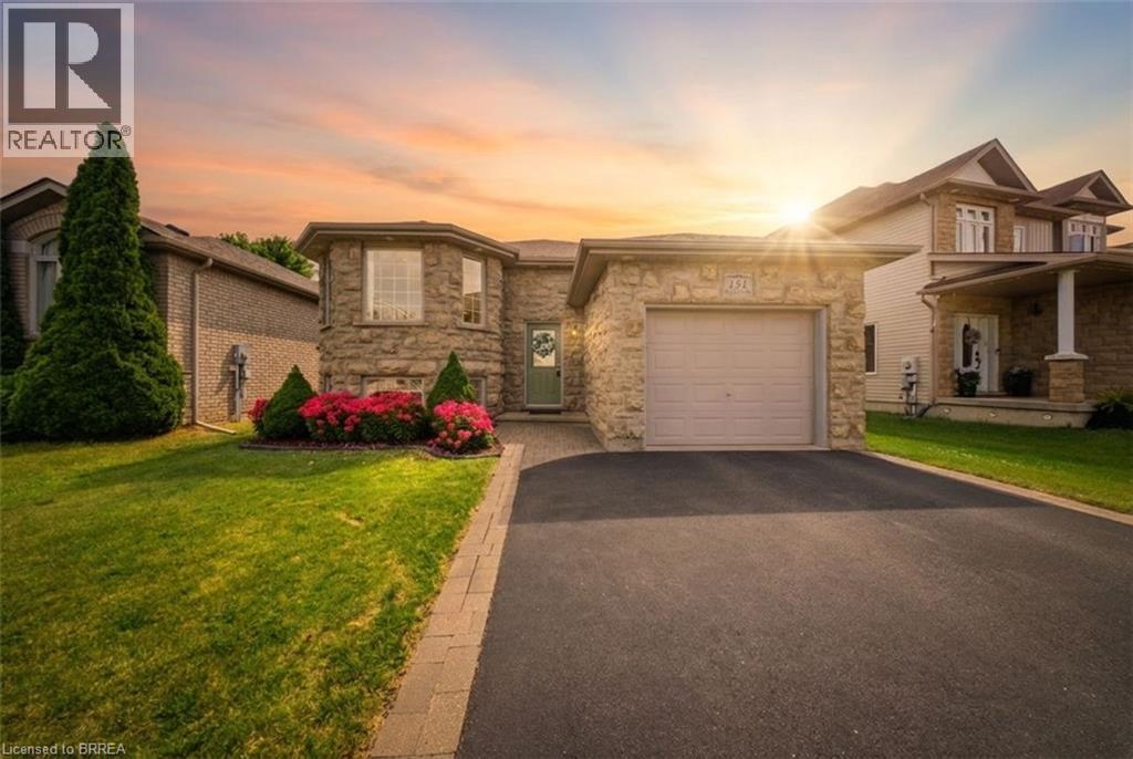 151 MCGUINESS Drive, Brantford, Ontario