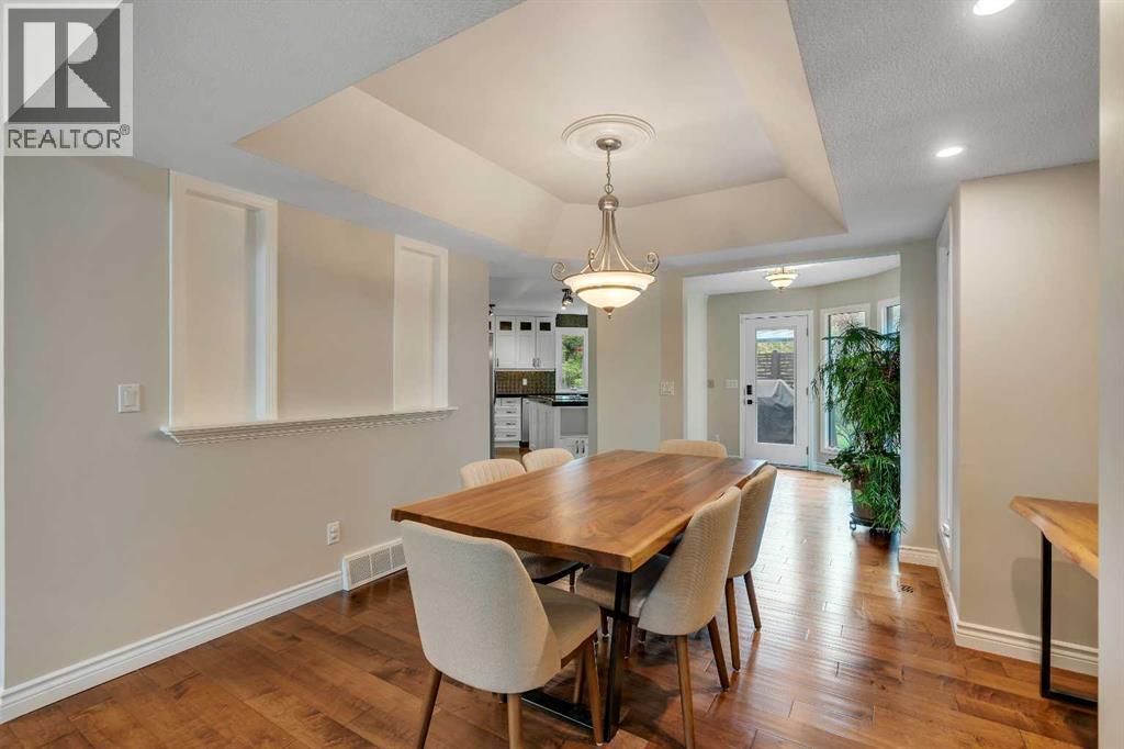 35 Strasbourg Bay SW, Calgary, Alberta  T3H 1Y3 - Photo 6 - A2335128