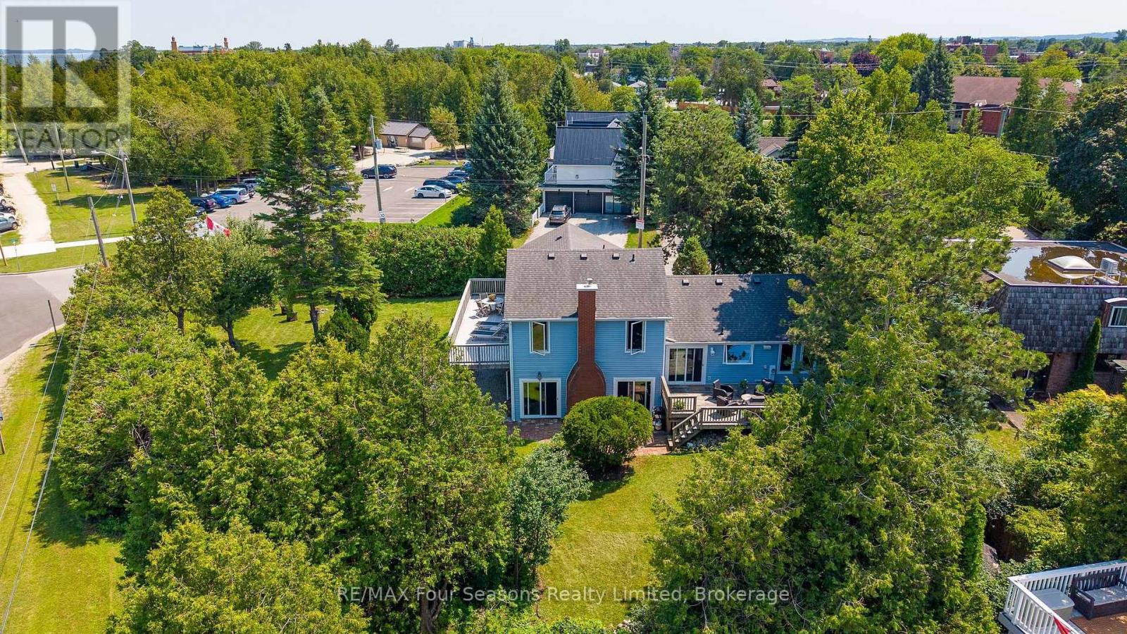 97 & 99 Huron Street, Collingwood, Ontario  L9Y 4Y3 - Photo 5 - S13653944