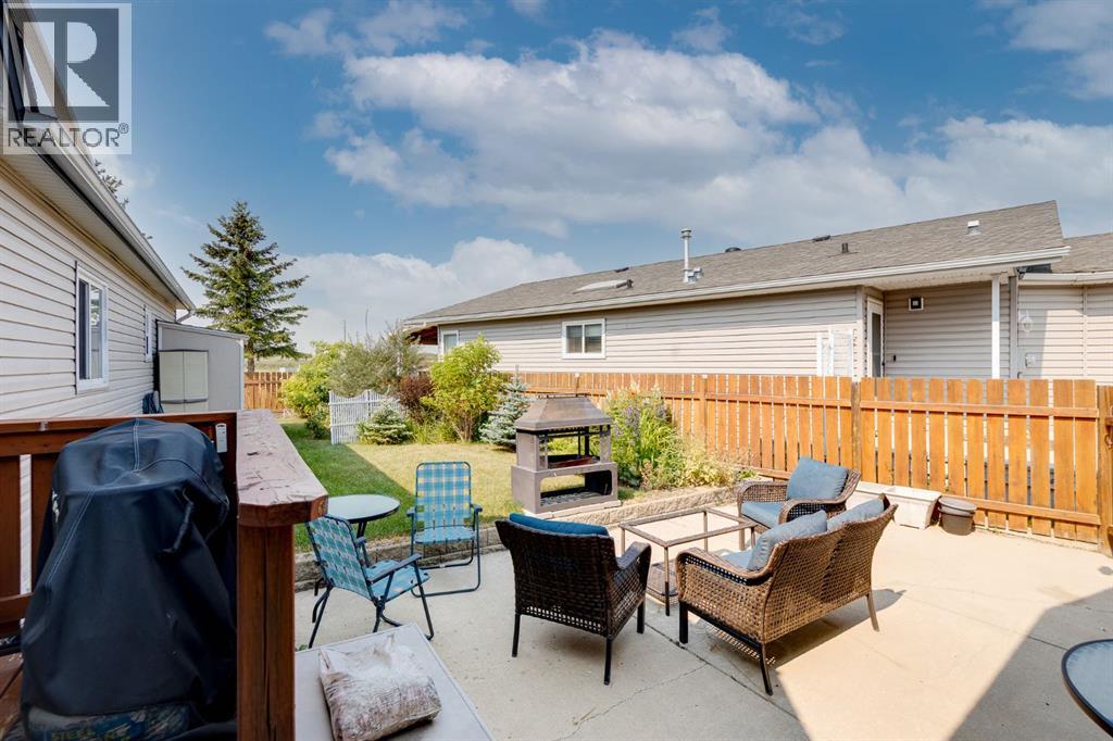 806 Beckner Crescent, Carstairs, Alberta  T0M 0N0 - Photo 15 - A2335859