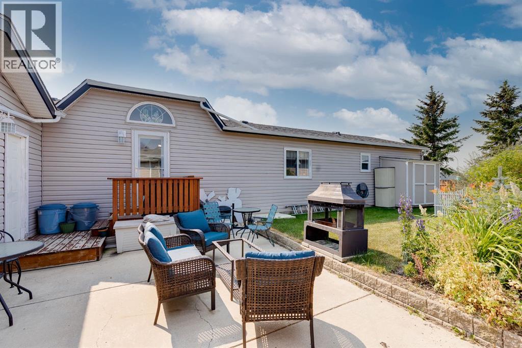 806 Beckner Crescent, Carstairs, Alberta  T0M 0N0 - Photo 16 - A2335859