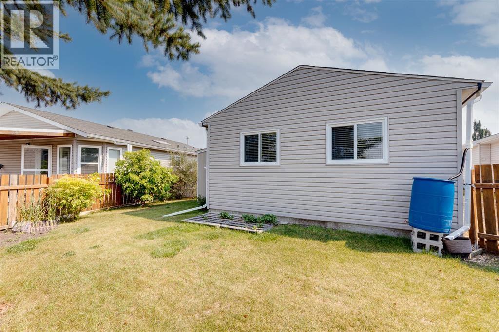 806 Beckner Crescent, Carstairs, Alberta  T0M 0N0 - Photo 19 - A2335859