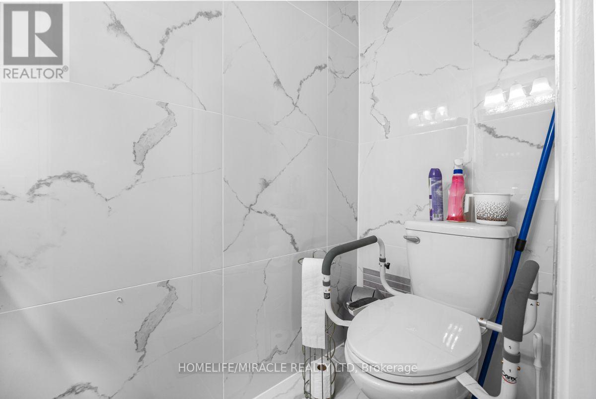 903 - 40 Panorama Court, Toronto, Ontario  M9V 4M1 - Photo 38 - W13629006
