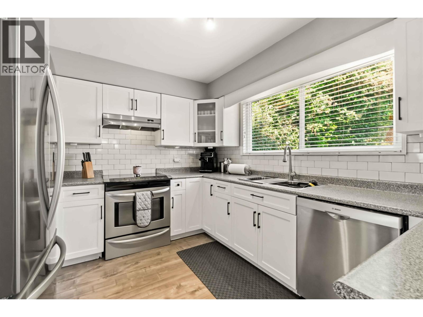 1237 Ioco Road, Port Moody, British Columbia  V3H 2W9 - Photo 9 - R3152780