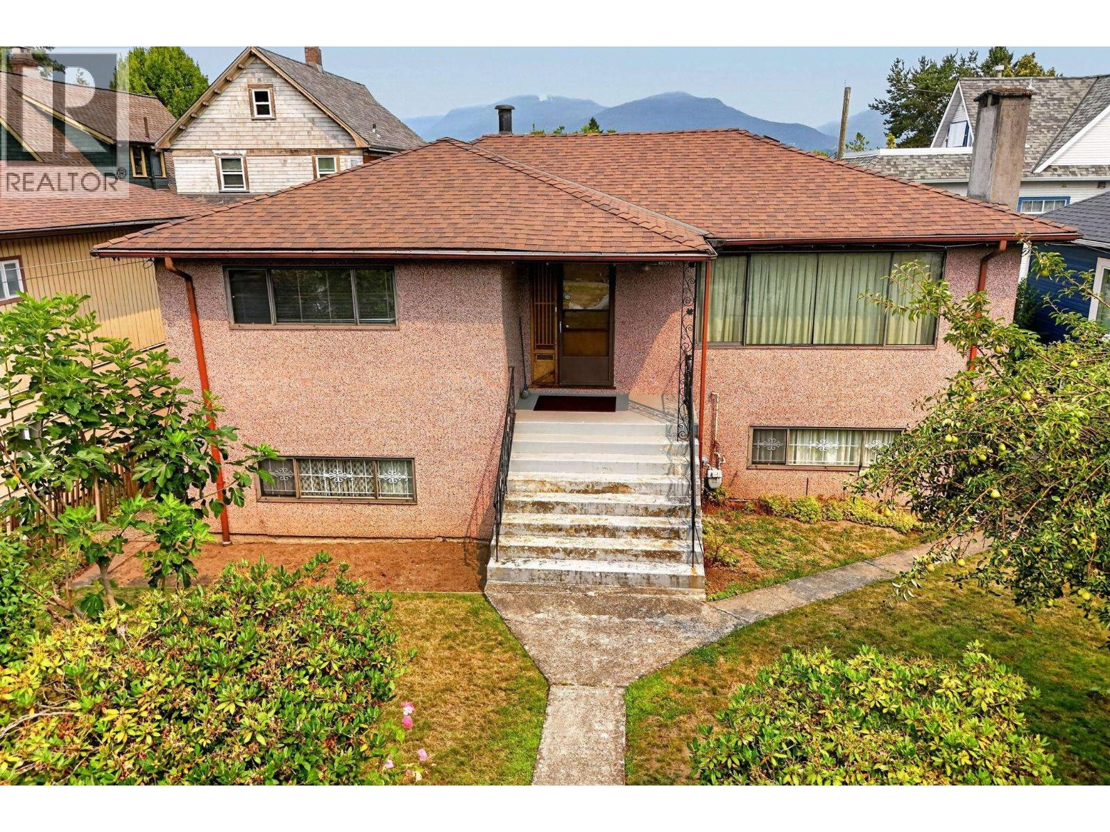 1955 TURNER STREET, Vancouver, British Columbia