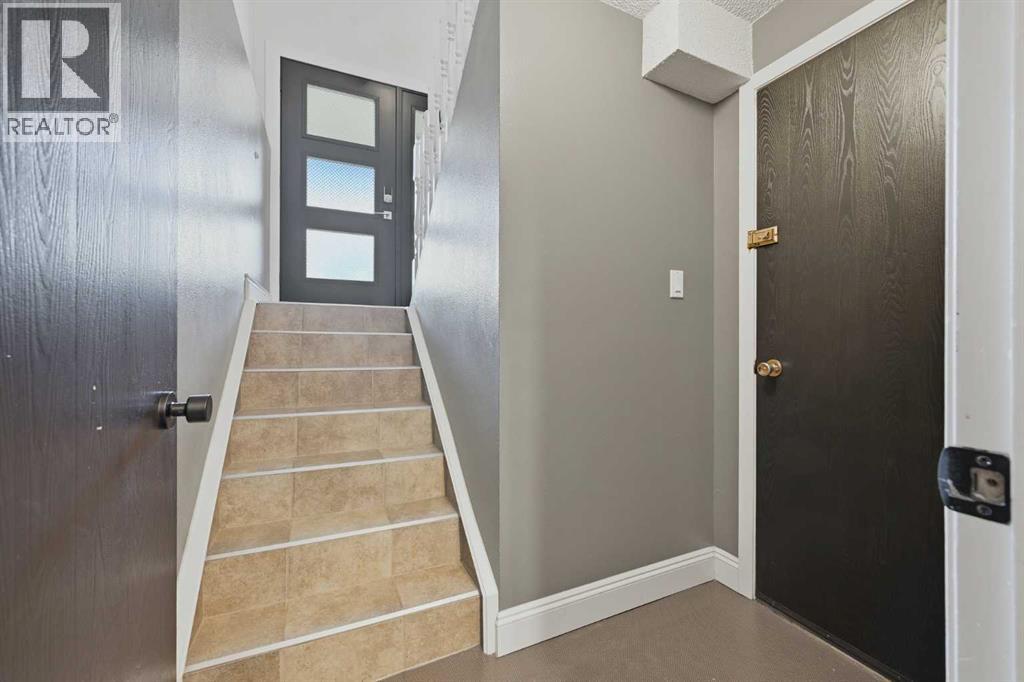 111 Coachwood Crescent Sw, Calgary, Alberta T3H 1C2 - Photo 30 - A2335109