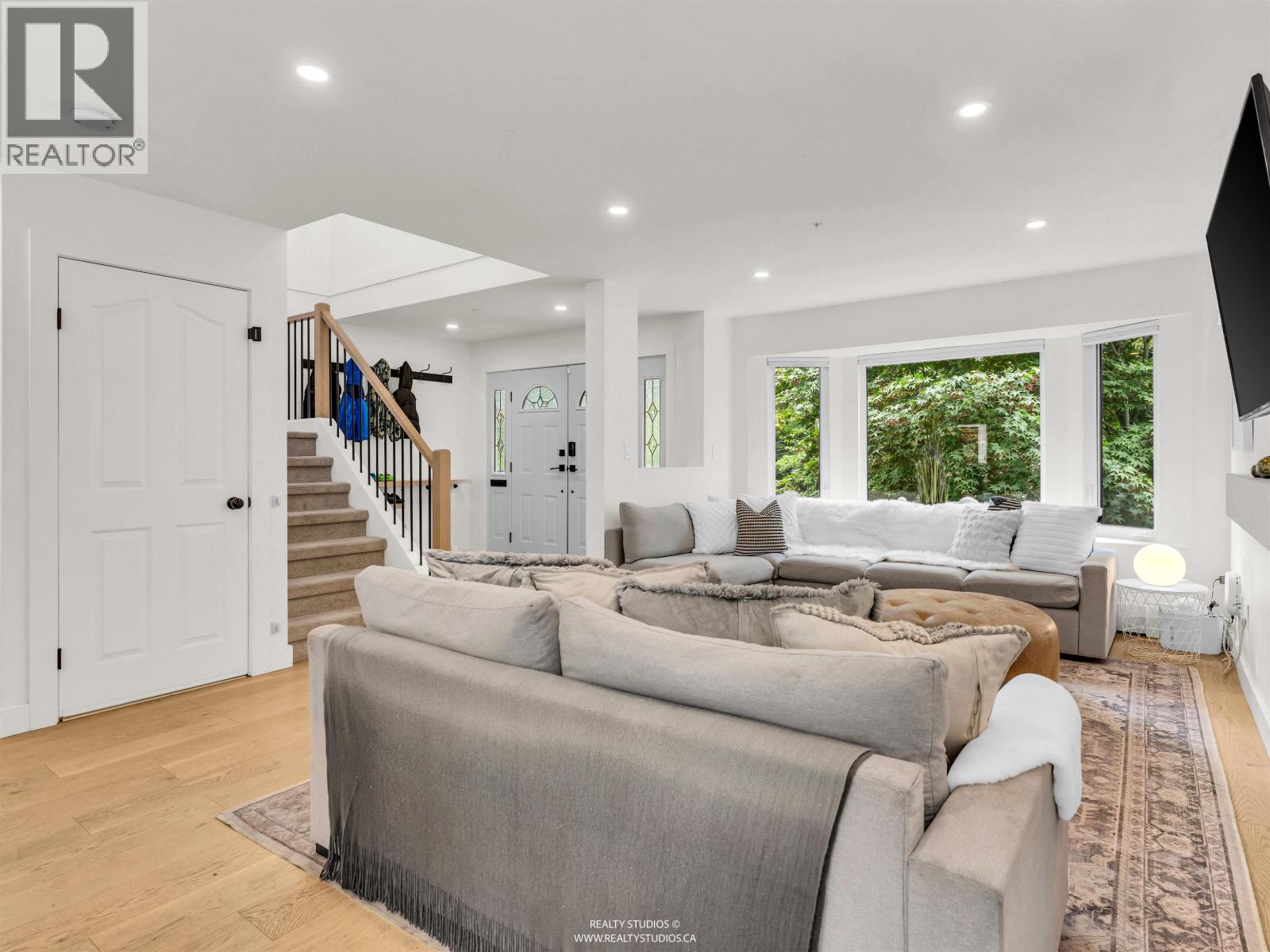4588 James Street, Vancouver, British Columbia V5V 3J3 - Photo 3 - R3153963