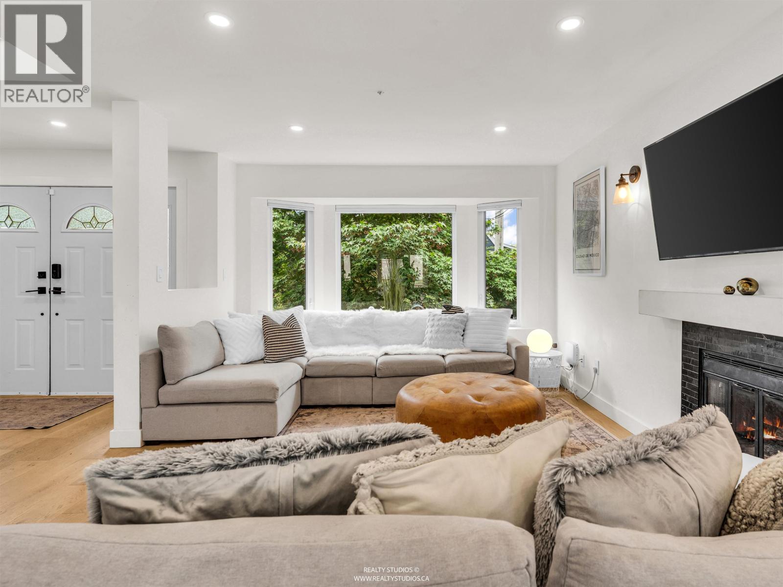 4588 James Street, Vancouver, British Columbia V5V 3J3 - Photo 4 - R3153963
