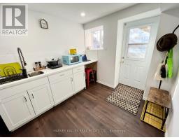 LOWER - 26 LEYTON AVENUE, Toronto, Ontario