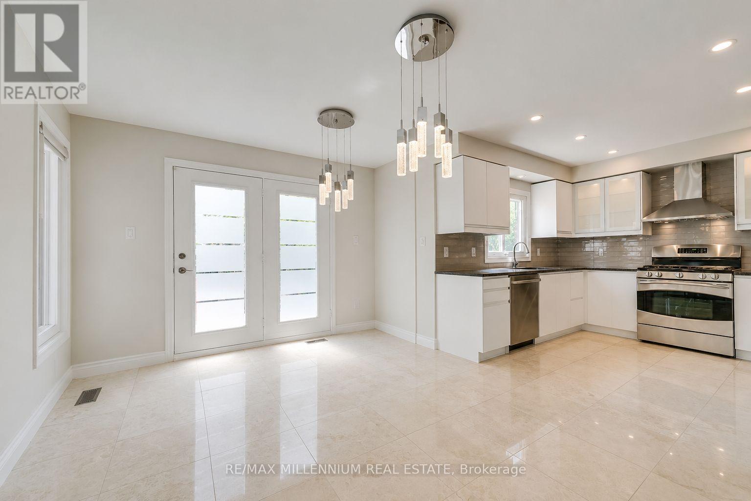 2776 Rosewood Lane, Oakville, Ontario  L6J 7M4 - Photo 14 - W13653002