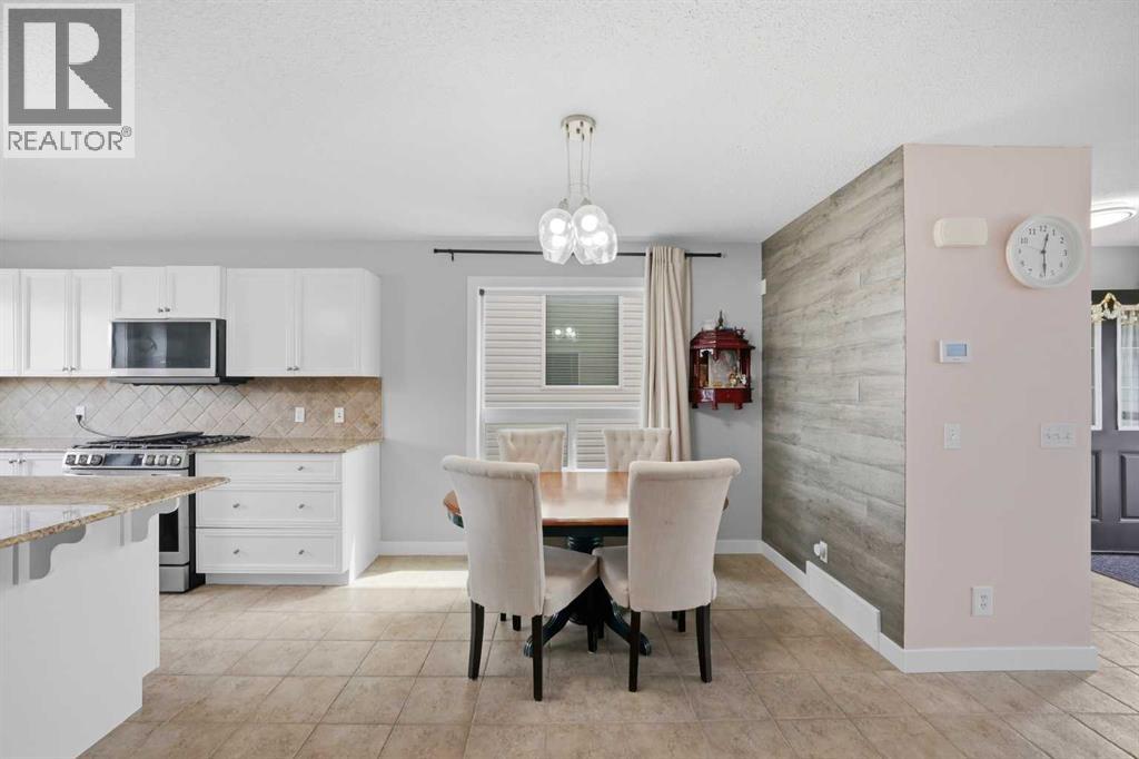 39 Panora Square NW, Calgary, Alberta  T3K 0R8 - Photo 11 - A2308754