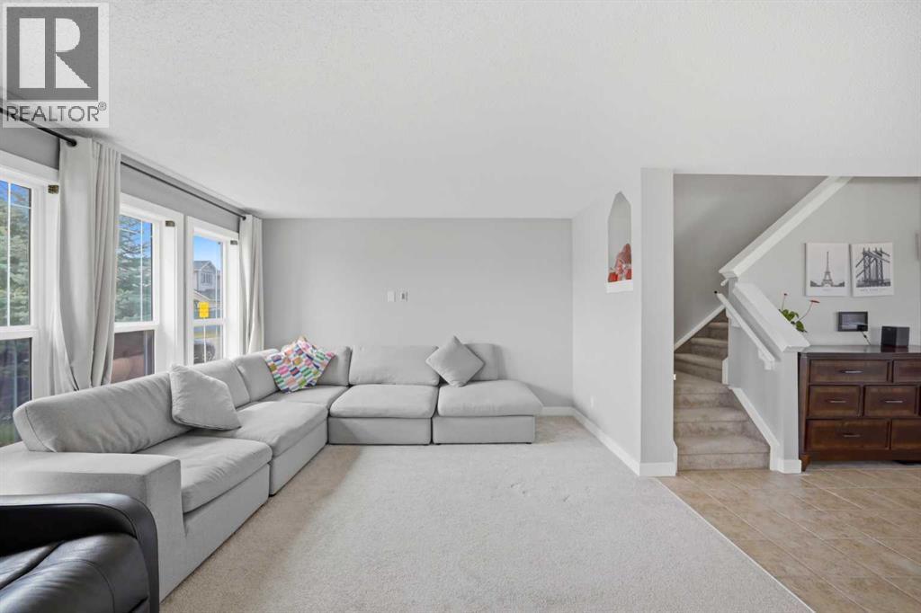 39 Panora Square NW, Calgary, Alberta  T3K 0R8 - Photo 9 - A2308754