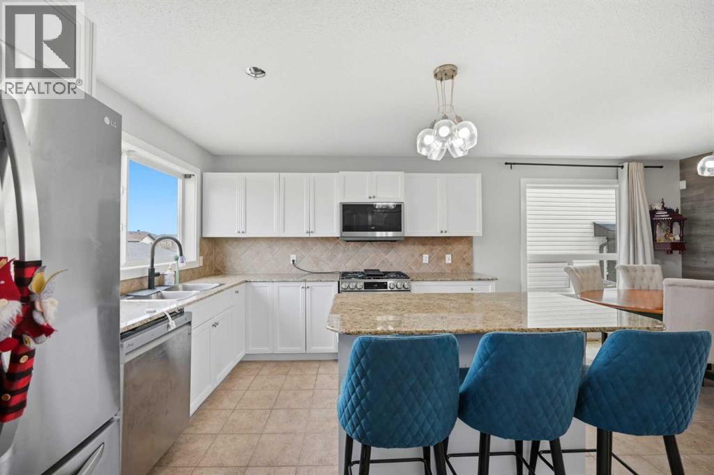39 Panora Square NW, Calgary, Alberta  T3K 0R8 - Photo 15 - A2308754