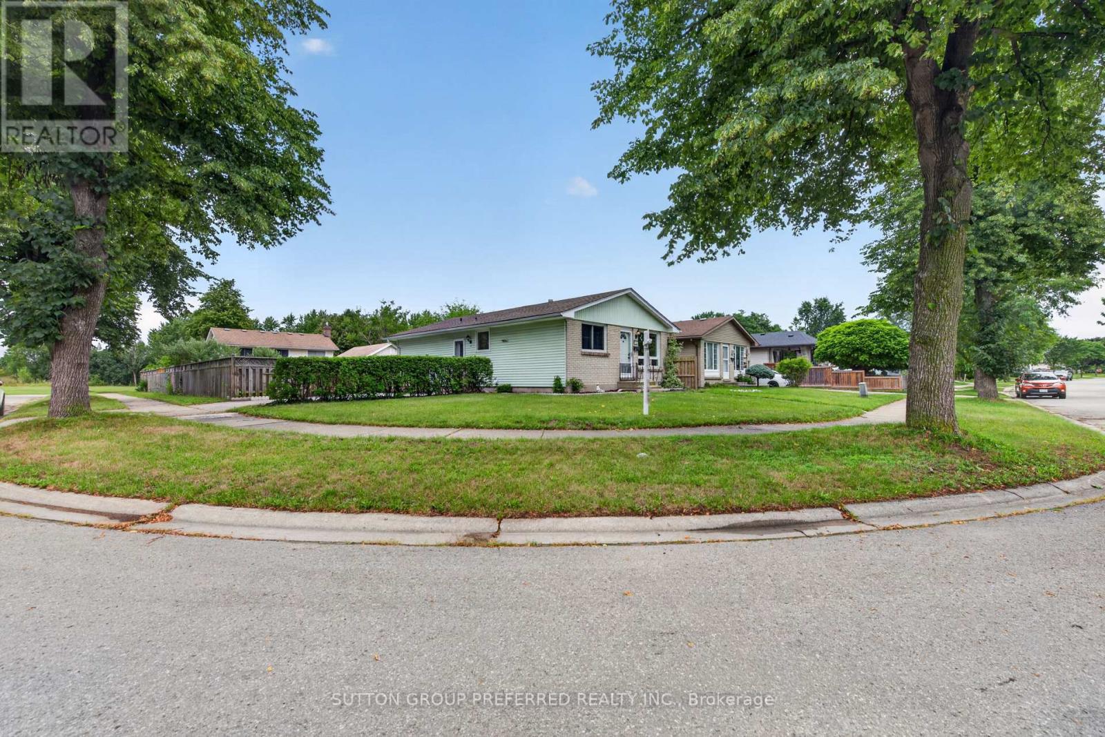 53 Renny Crescent, London South, Ontario  N6E 2C4 - Photo 3 - X13653986
