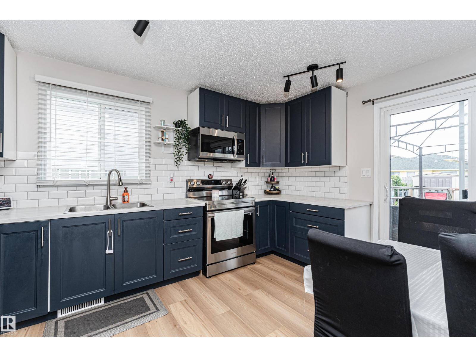 4521 29 Av NW, Edmonton, Alberta  T6L 4W6 - Photo 11 - E4502849