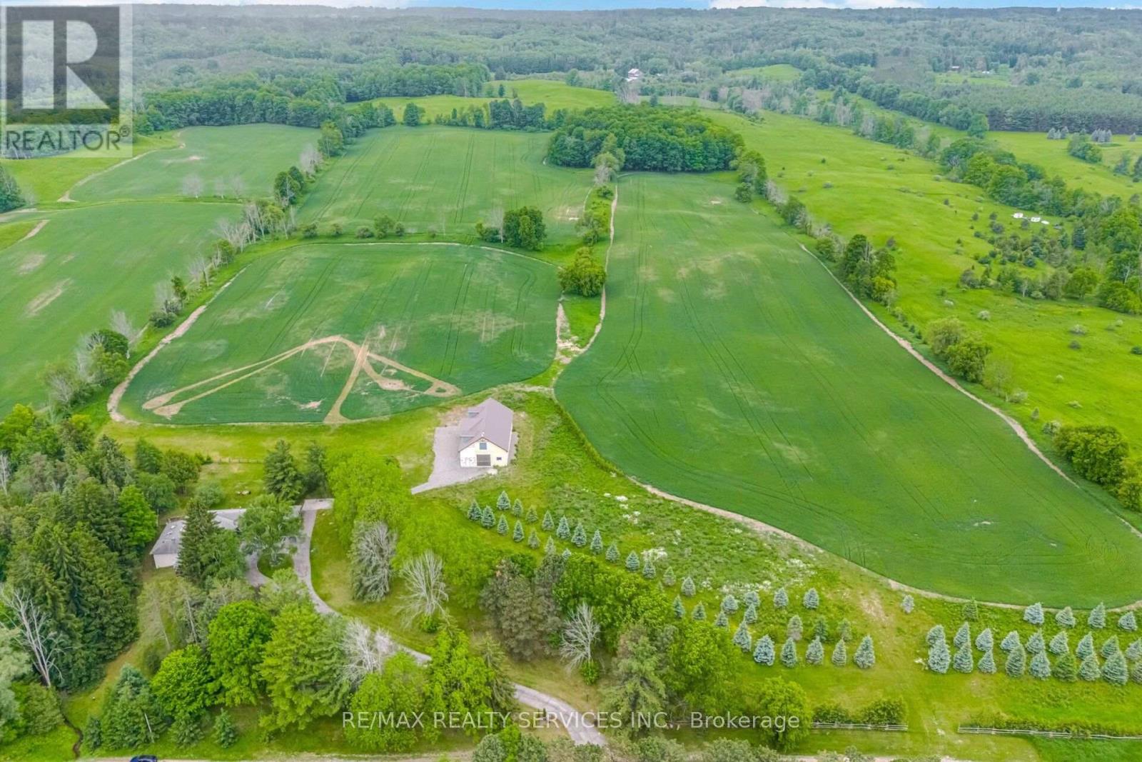 19246 Centreville Creek Road, Caledon, Ontario L7K 2N1 - Photo 2 - W13653982