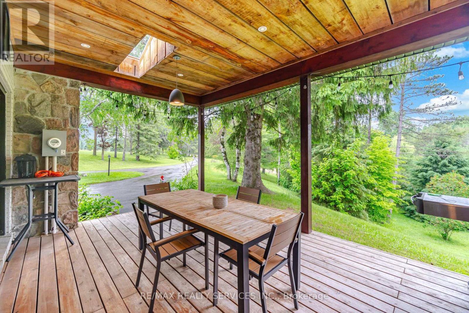 19246 Centreville Creek Road, Caledon, Ontario L7K 2N1 - Photo 29 - W13653982