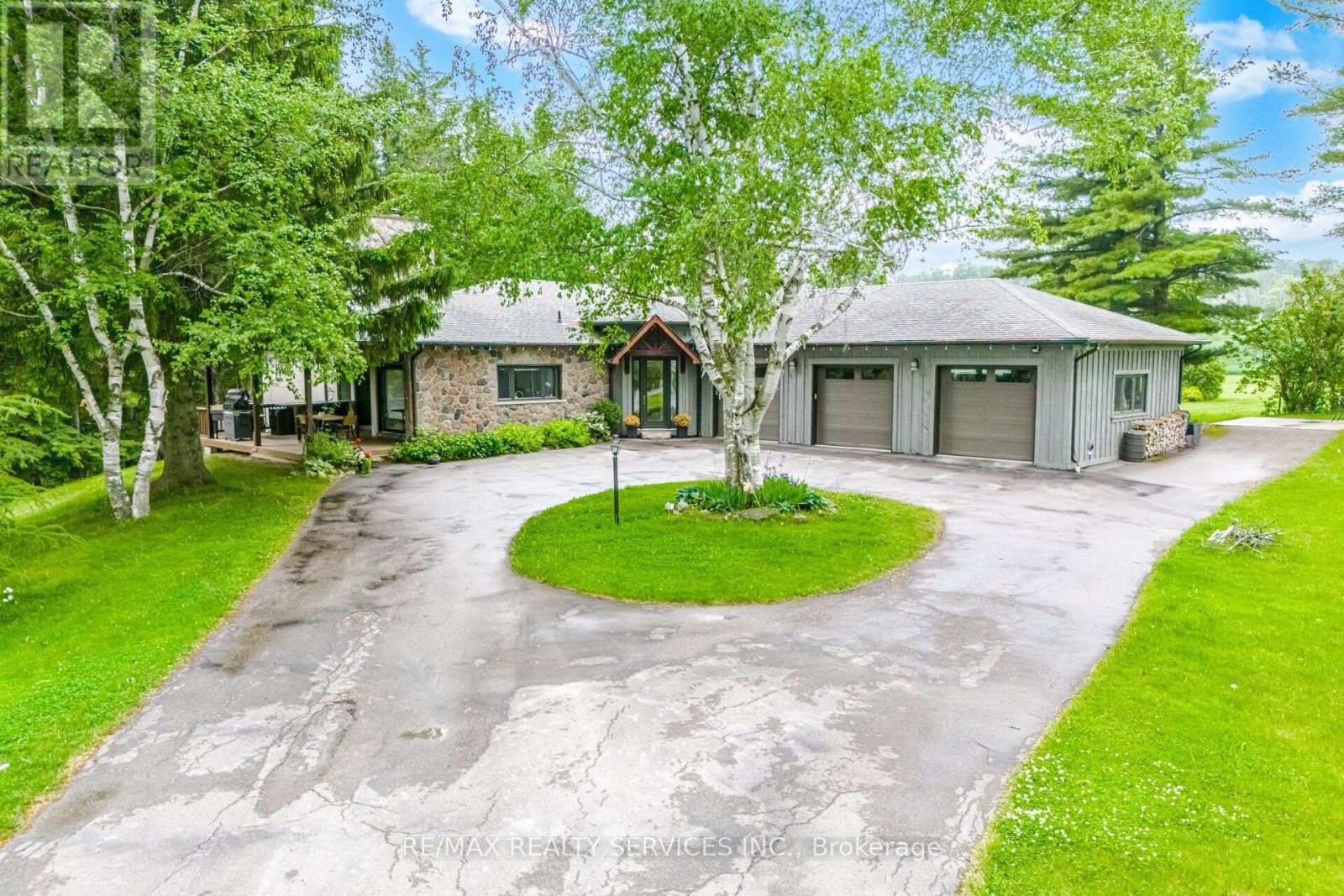 19246 Centreville Creek Road, Caledon, Ontario L7K 2N1 - Photo 5 - W13653982