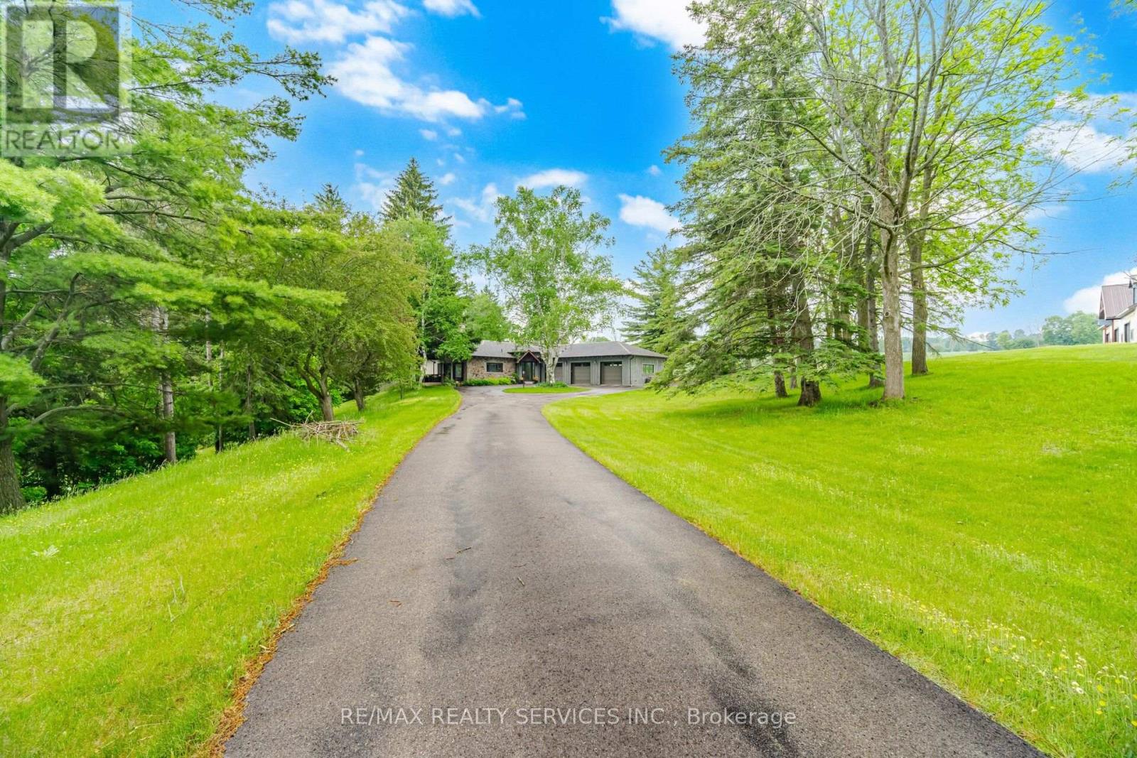 19246 Centreville Creek Road, Caledon, Ontario L7K 2N1 - Photo 9 - W13653982