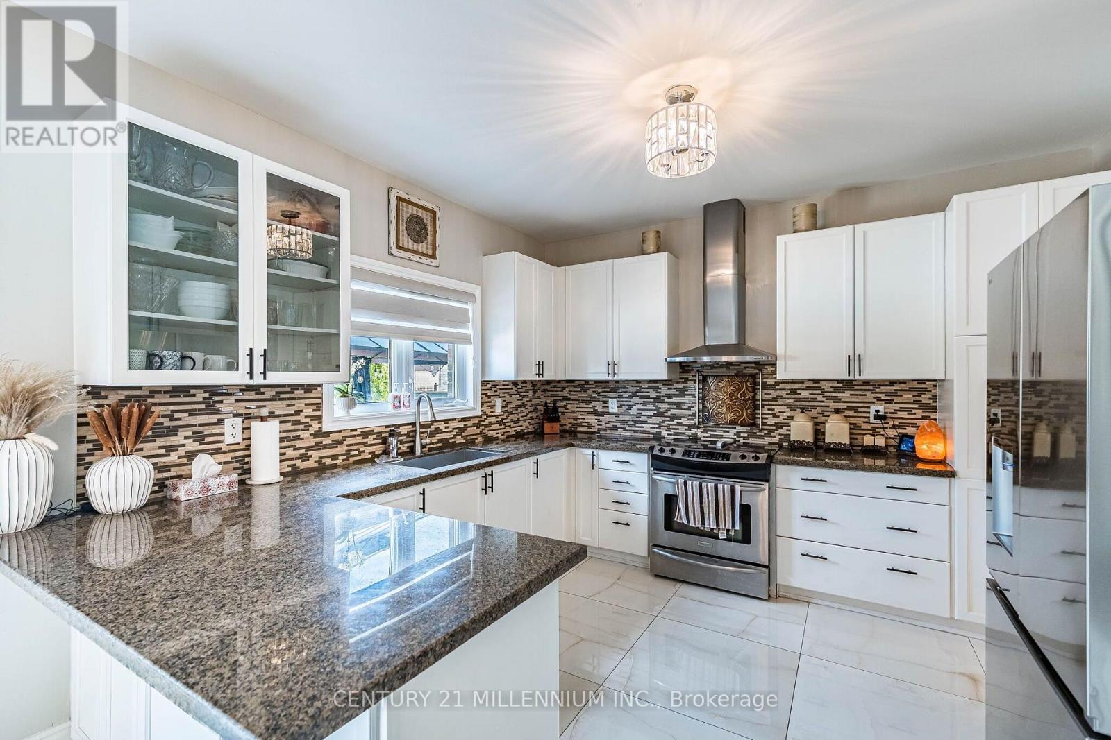 4 Belleville Drive, Brampton, Ontario  L6P 1V7 - Photo 17 - W13654008
