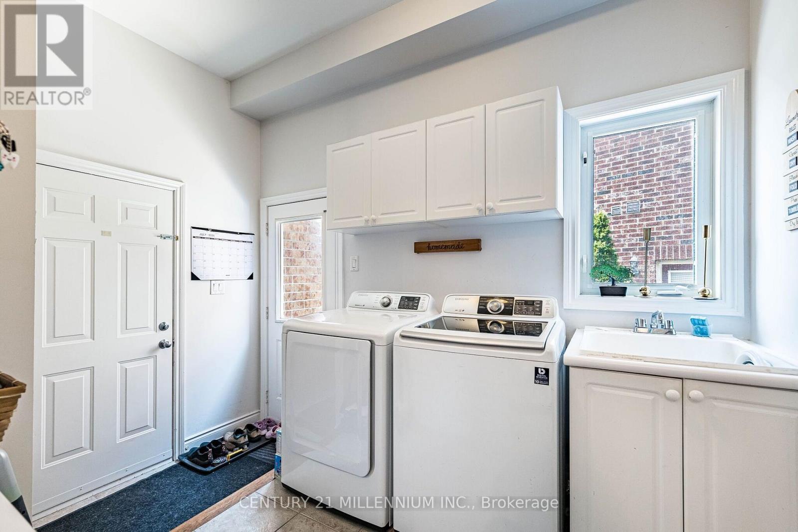 4 Belleville Drive, Brampton, Ontario  L6P 1V7 - Photo 20 - W13654008
