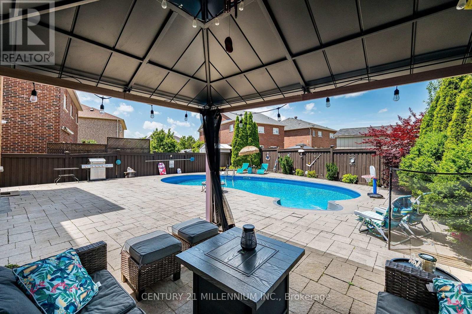 4 Belleville Drive, Brampton, Ontario  L6P 1V7 - Photo 49 - W13654008