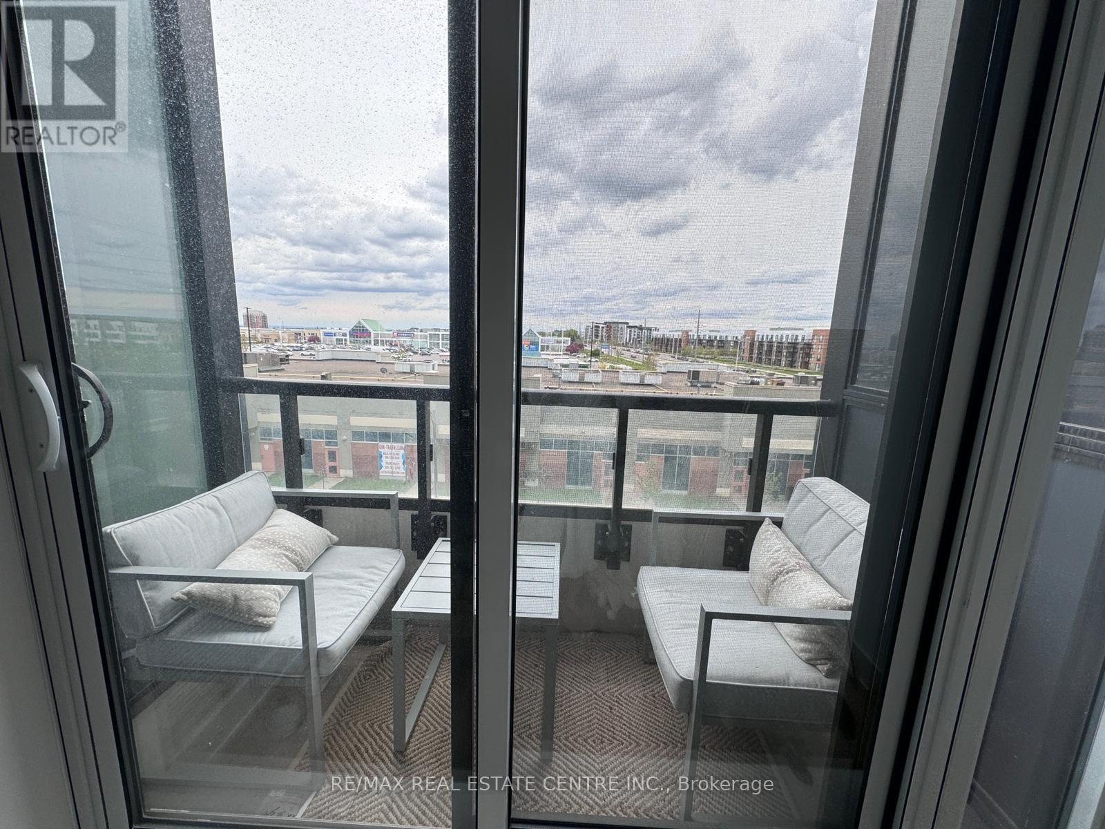 308 - 2481 Taunton Road, Oakville (Ro River Oaks), Ontario  L6H 3R7 - Photo 7 - W13654012