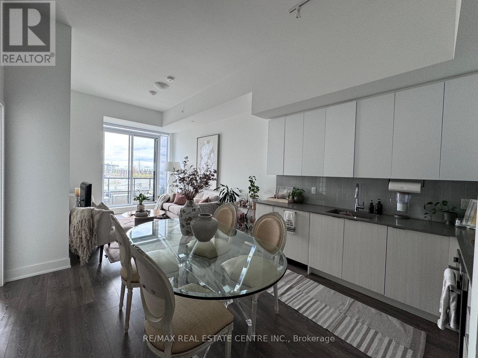 308 - 2481 Taunton Road, Oakville (Ro River Oaks), Ontario  L6H 3R7 - Photo 9 - W13654012
