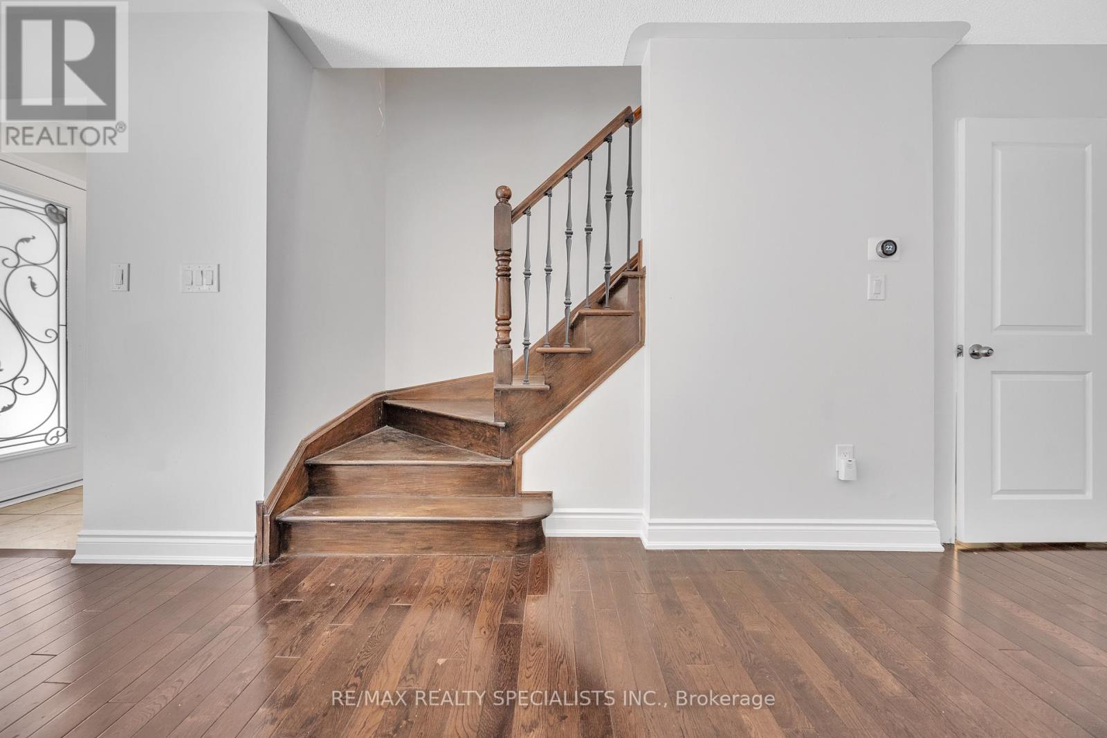 22 Clayborne Avenue, Brampton, Ontario  L7A 1N8 - Photo 7 - W13654026