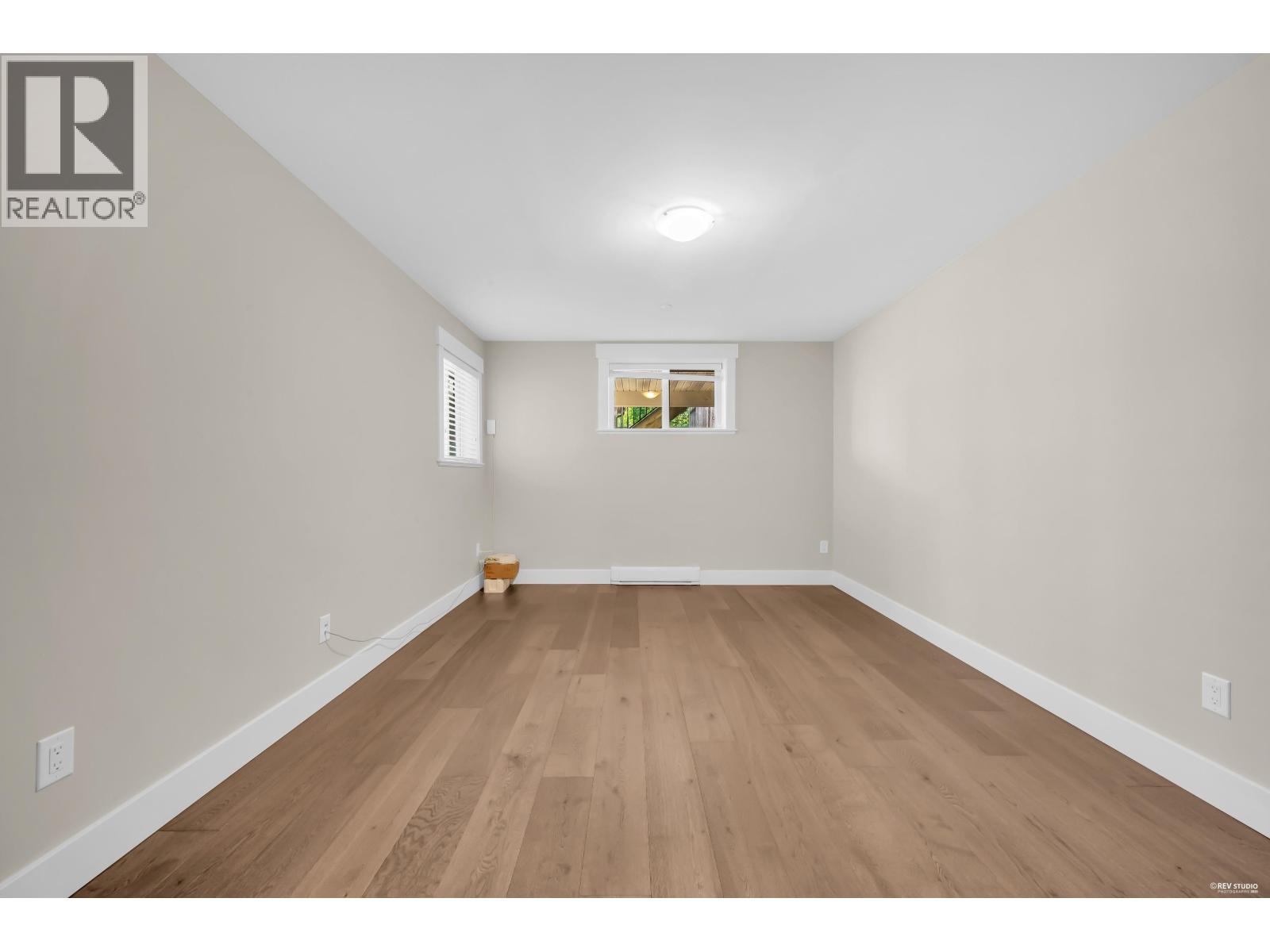 610 Thirteenth Street, New Westminster, British Columbia V3M 4M2 - Photo 35 - R3153850
