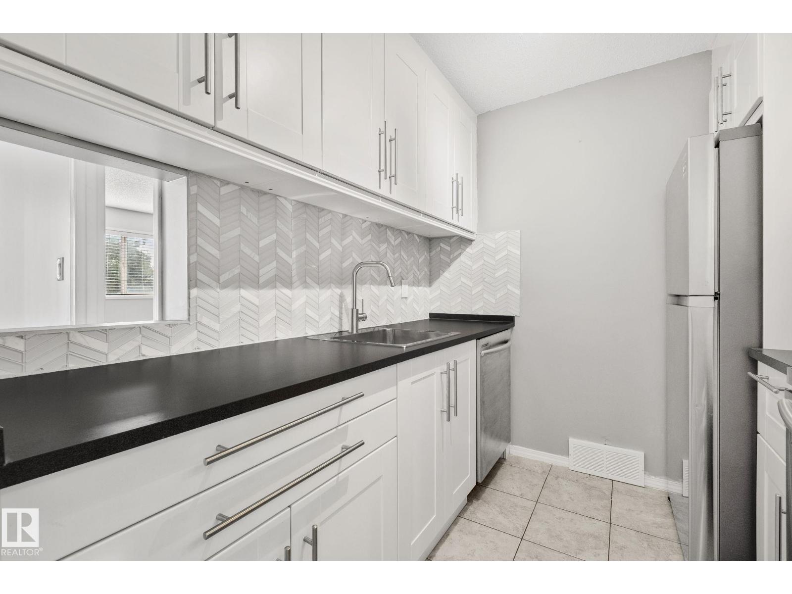 #210 2508 50 St NW, Edmonton, Alberta T6L 6X9 - Photo 14 - E4502851