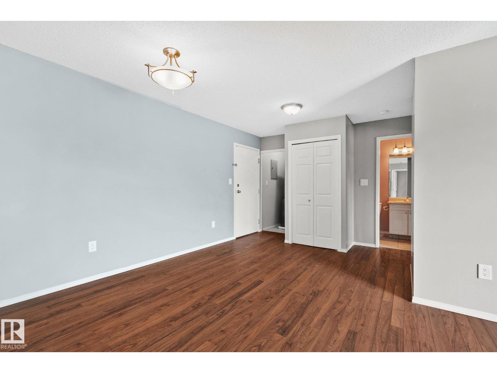 #210 2508 50 St NW, Edmonton, Alberta T6L 6X9 - Photo 3 - E4502851