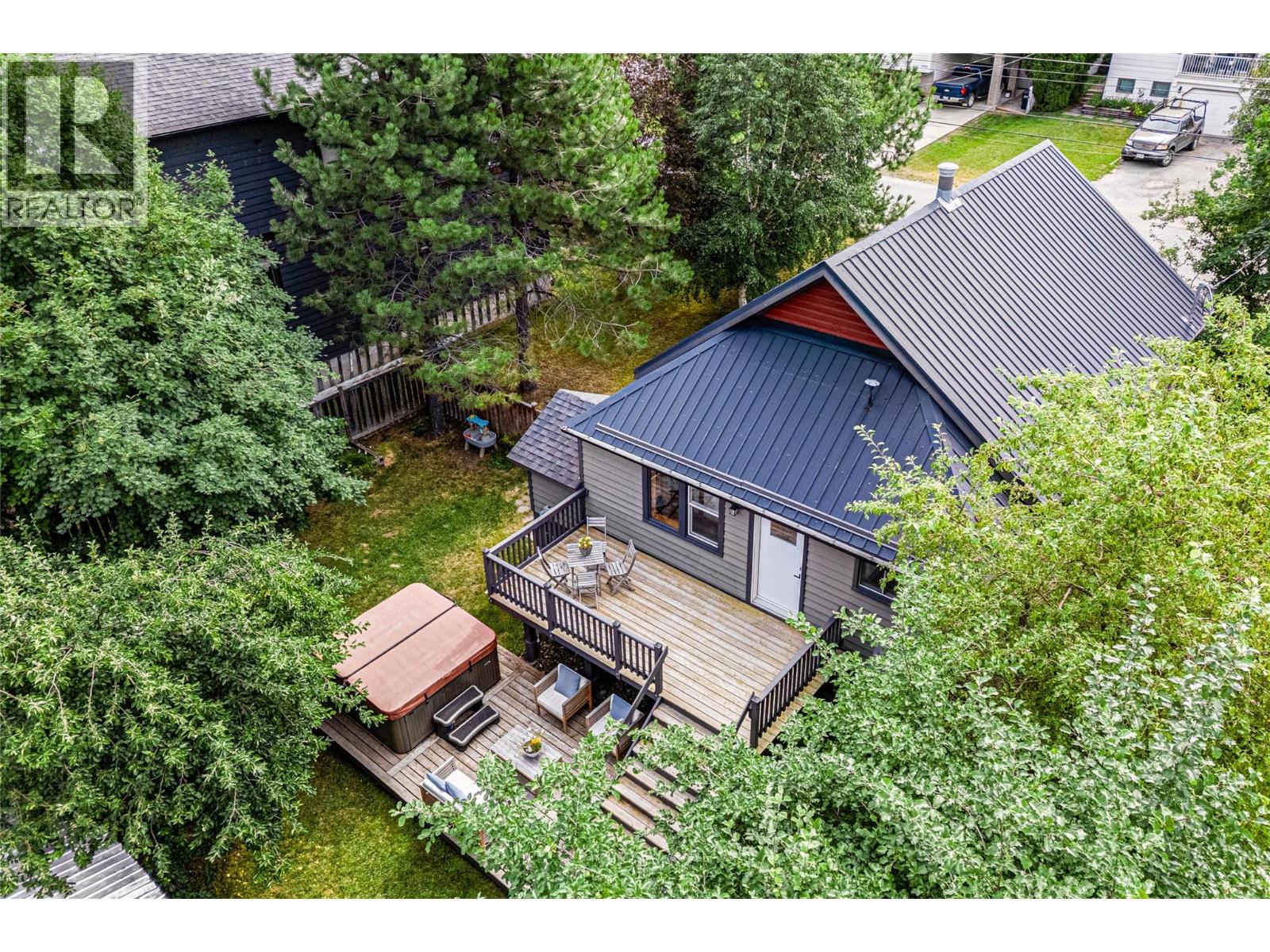 1161 10th Avenue, Fernie, British Columbia  V0B 1M5 - Photo 6 - 10396875