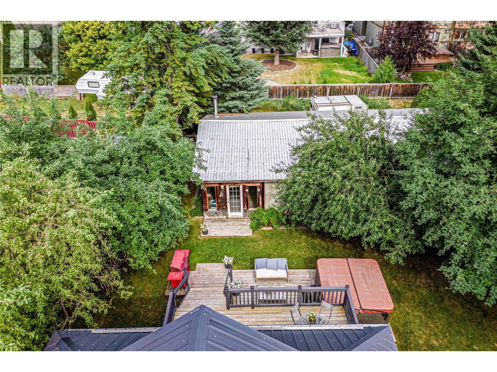 1161 10th Avenue, Fernie, British Columbia  V0B 1M5 - Photo 4 - 10396875