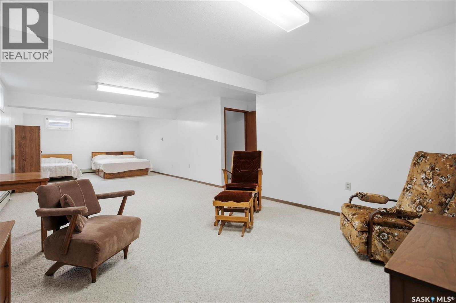 139 Wright Crescent, Biggar, Saskatchewan  S0K 0M0 - Photo 24 - SK045016