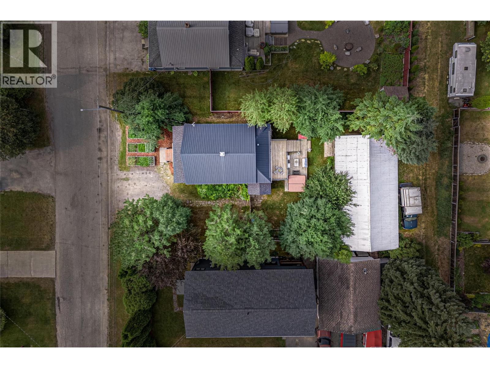 1161 10th Avenue, Fernie, British Columbia  V0B 1M5 - Photo 48 - 10396875