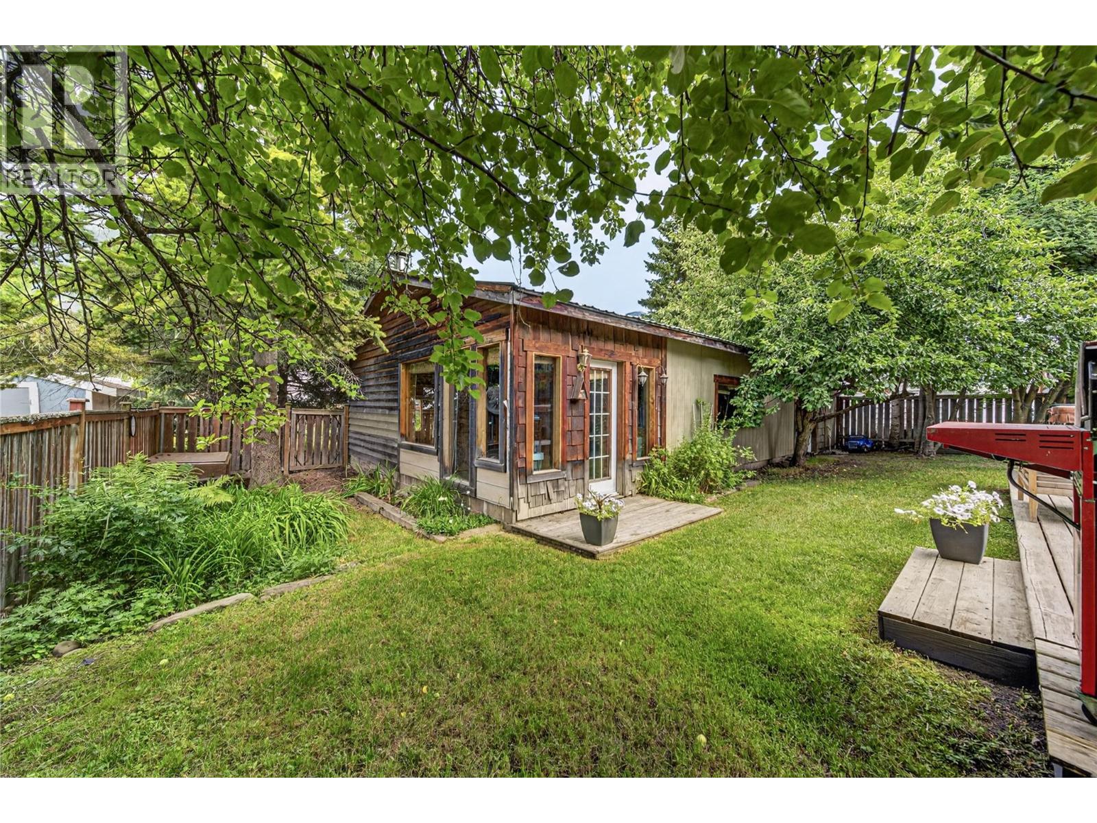 1161 10th Avenue, Fernie, British Columbia  V0B 1M5 - Photo 38 - 10396875