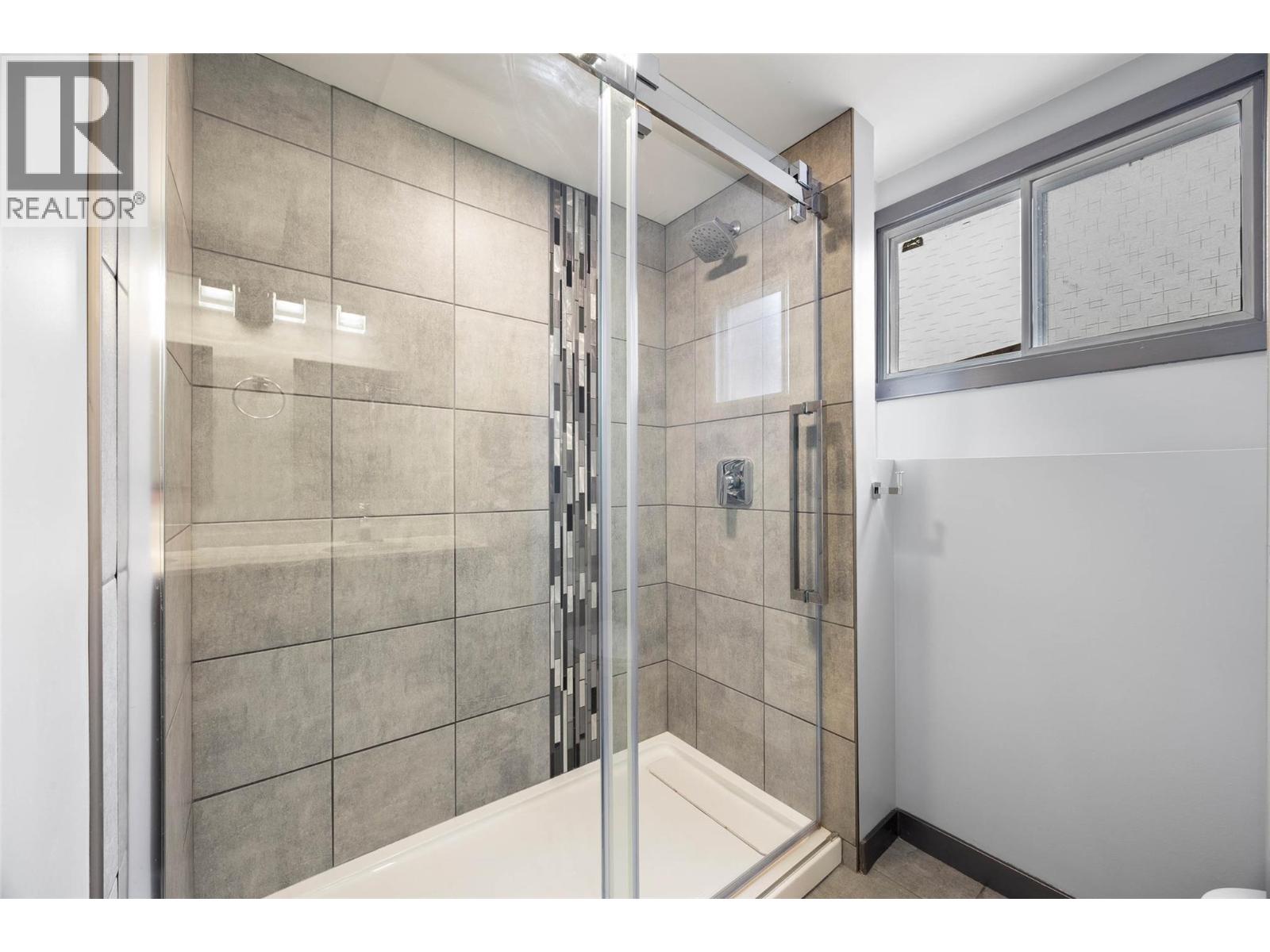 1670 Happyvale Avenue, Kamloops, British Columbia  V2B 4H2 - Photo 23 - 10396928