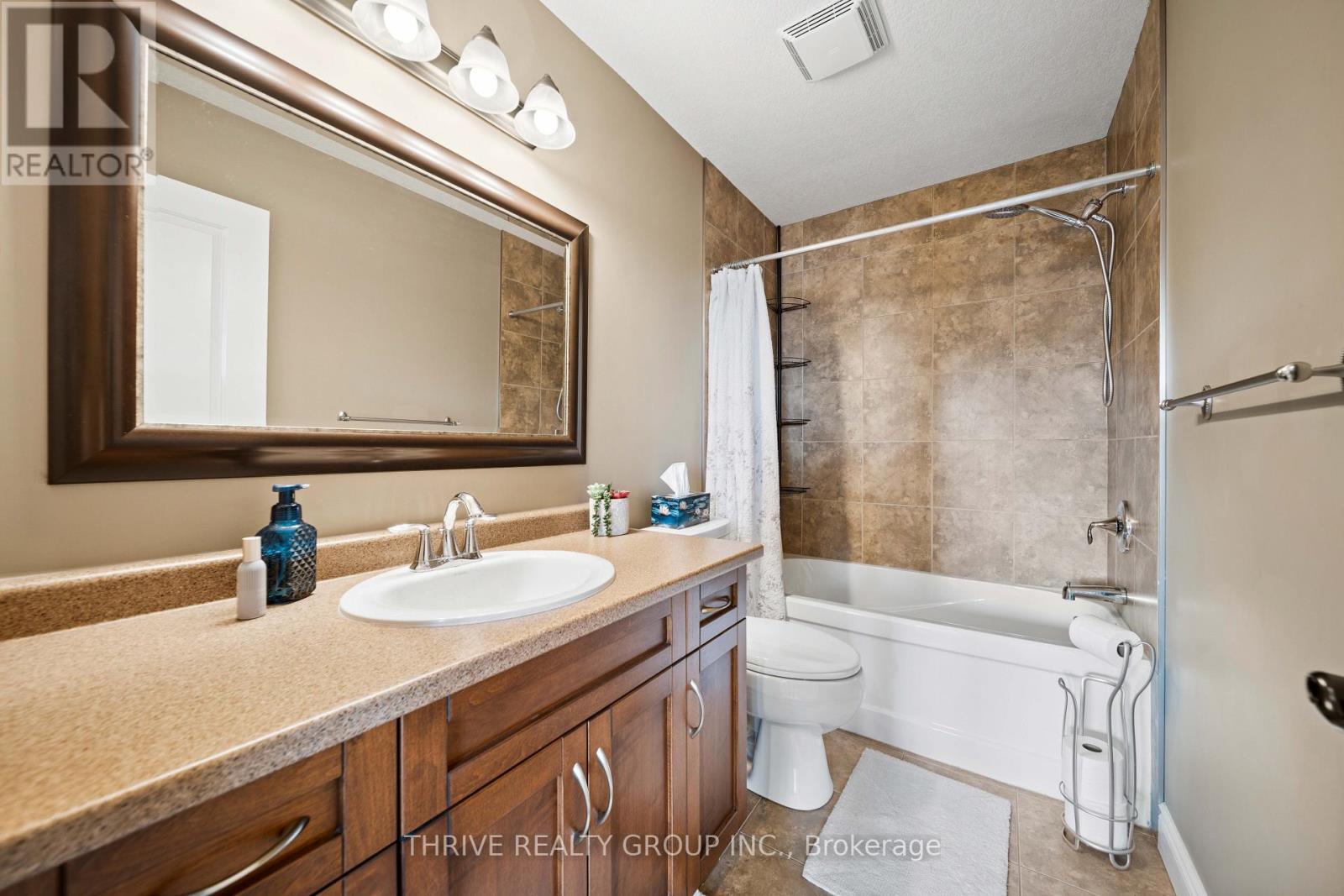 12 Ashwood Crescent, Middlesex Centre, Ontario  N0M 2A0 - Photo 26 - X13654132