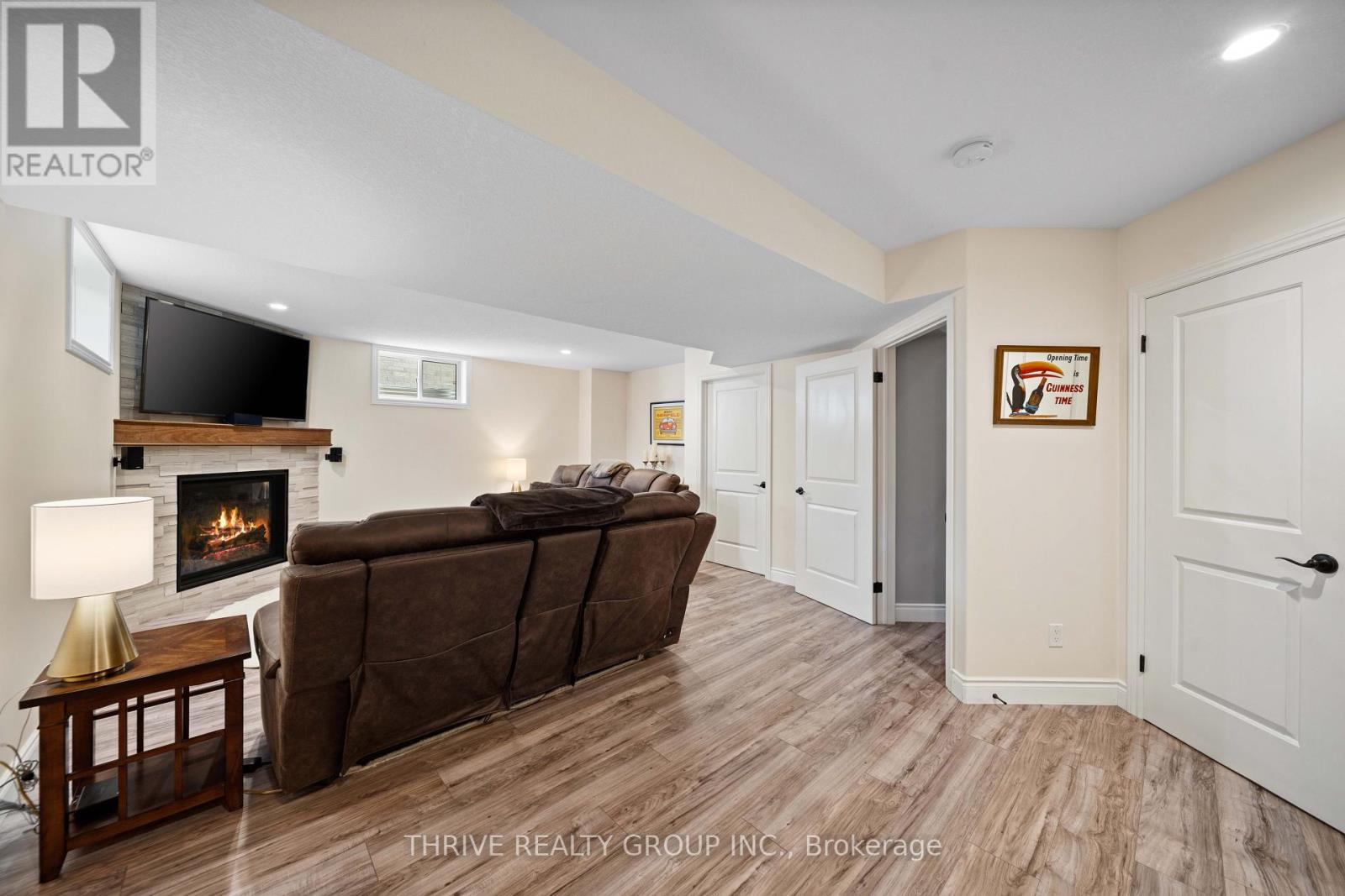 12 Ashwood Crescent, Middlesex Centre, Ontario  N0M 2A0 - Photo 27 - X13654132