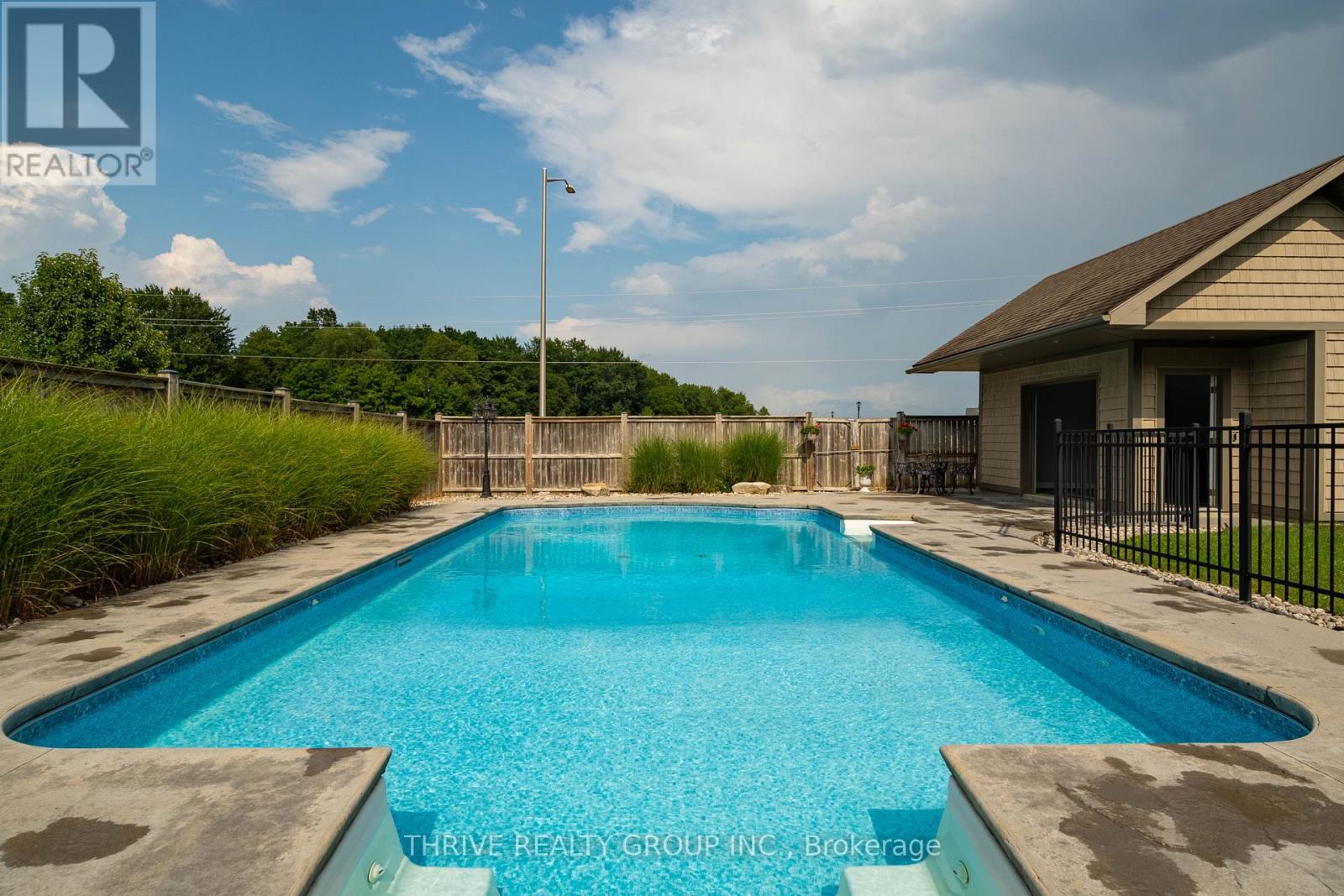 12 Ashwood Crescent, Middlesex Centre, Ontario  N0M 2A0 - Photo 36 - X13654132