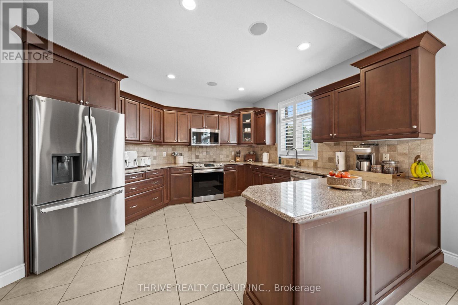 12 Ashwood Crescent, Middlesex Centre, Ontario  N0M 2A0 - Photo 8 - X13654132