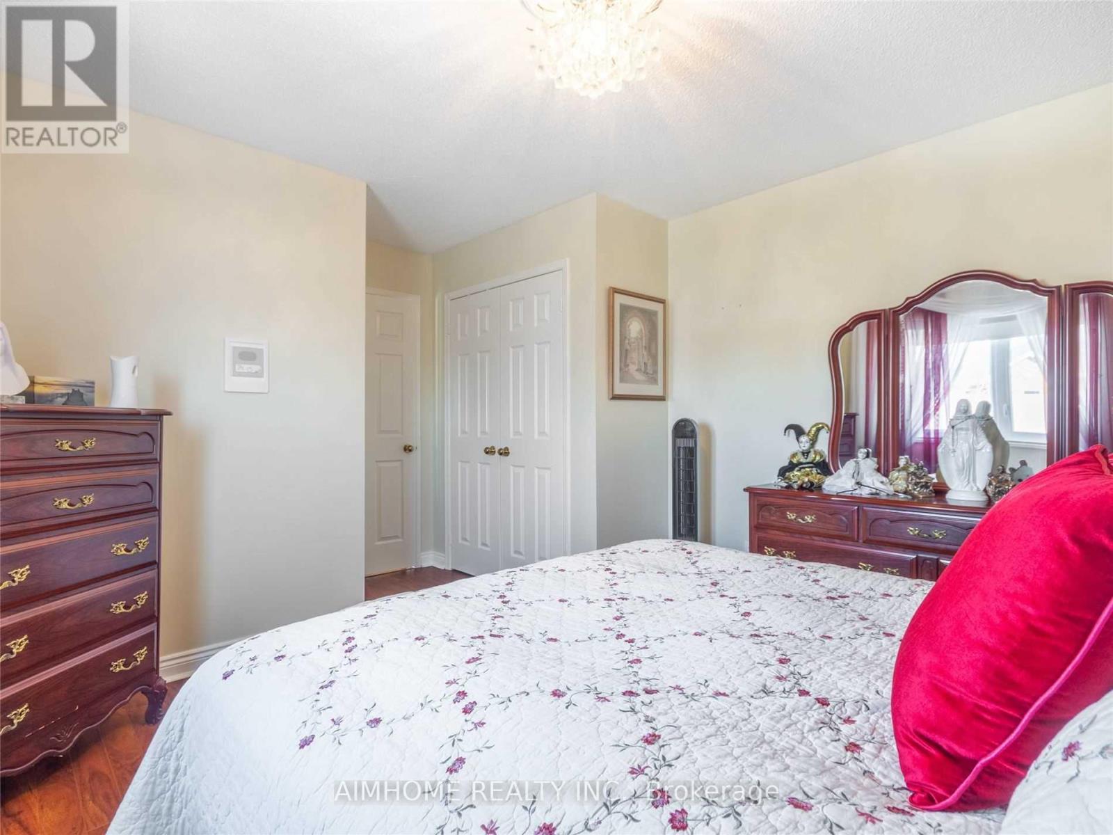 843 Corbett's Road, Oshawa, Ontario  L1K 1Z2 - Photo 3 - E13653500