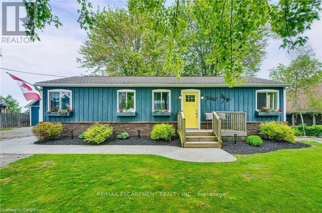 8 Beach Road, Haldimand, Ontario  N0A 1K0 - Photo 2 - X13135750