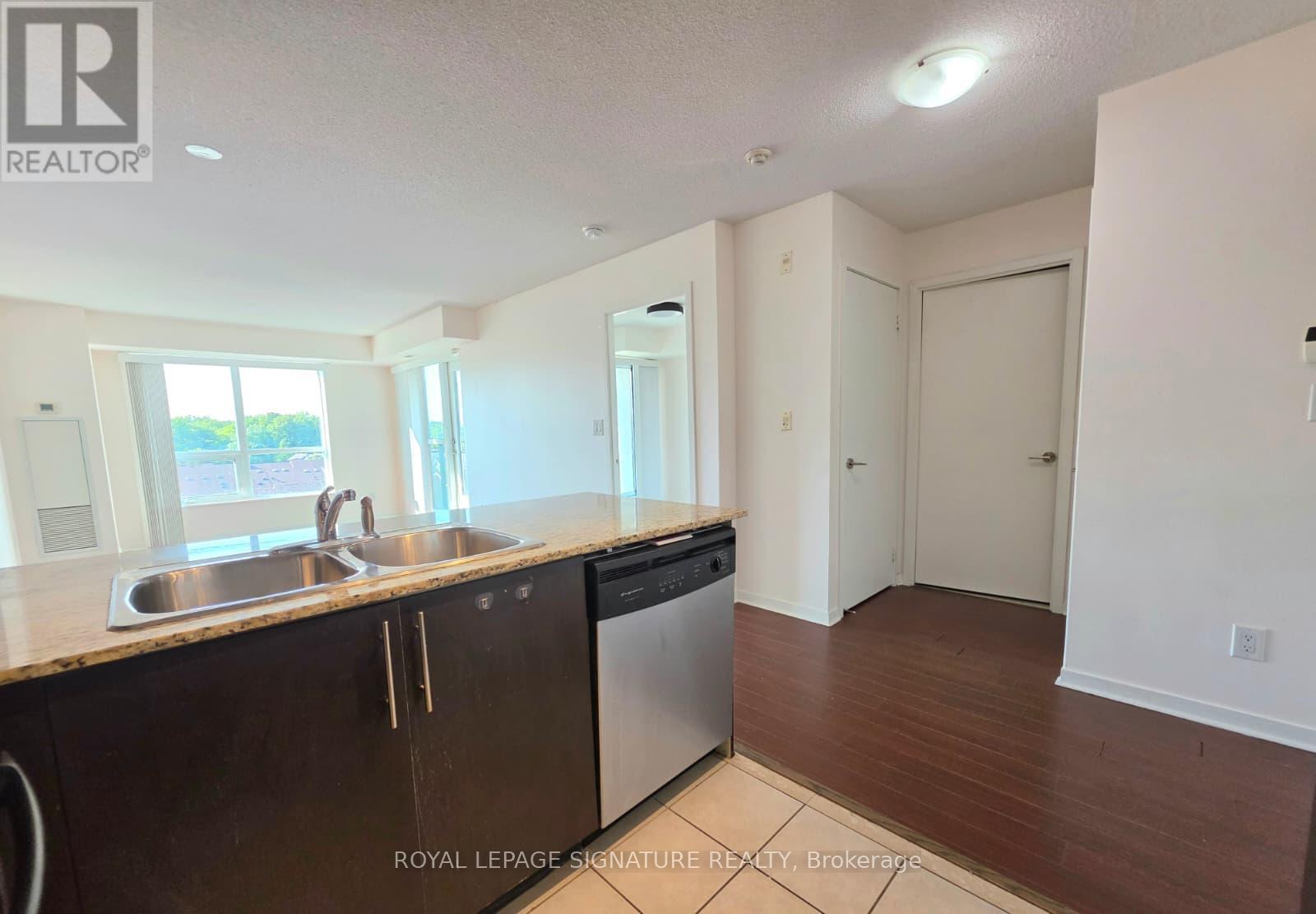 504 - 120 Dallimore Circle, Toronto, Ontario  M3C 4J1 - Photo 14 - C13654098