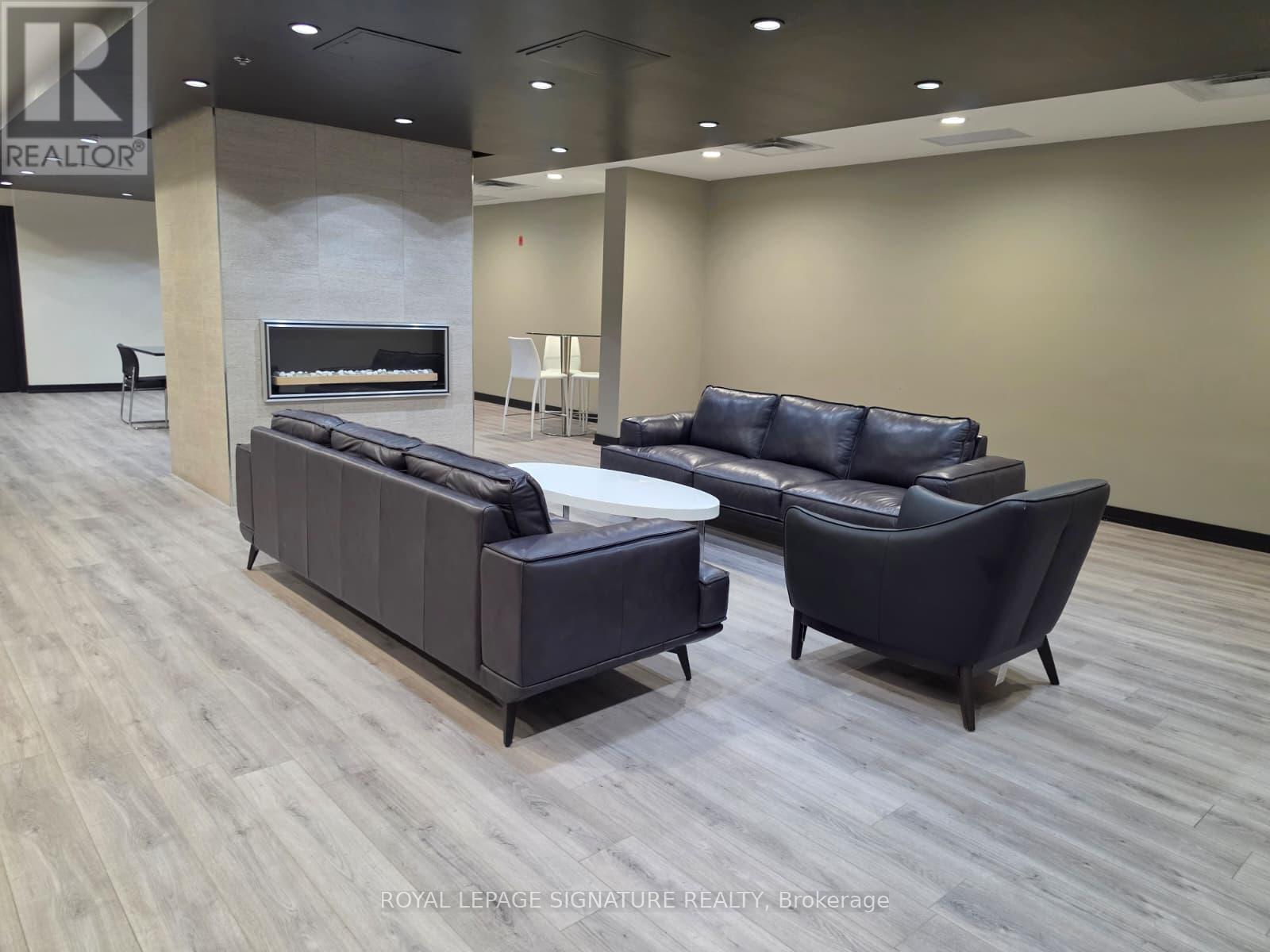 504 - 120 Dallimore Circle, Toronto, Ontario  M3C 4J1 - Photo 21 - C13654098