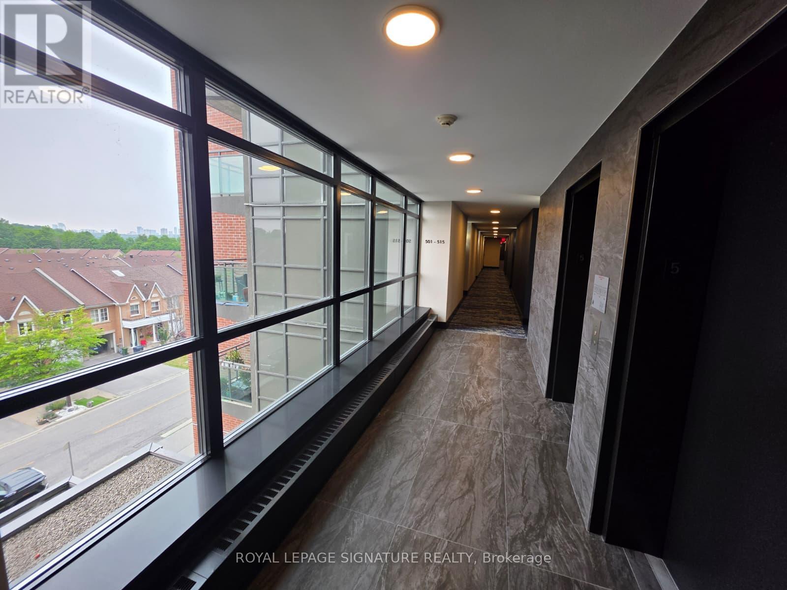 504 - 120 Dallimore Circle, Toronto, Ontario  M3C 4J1 - Photo 3 - C13654098