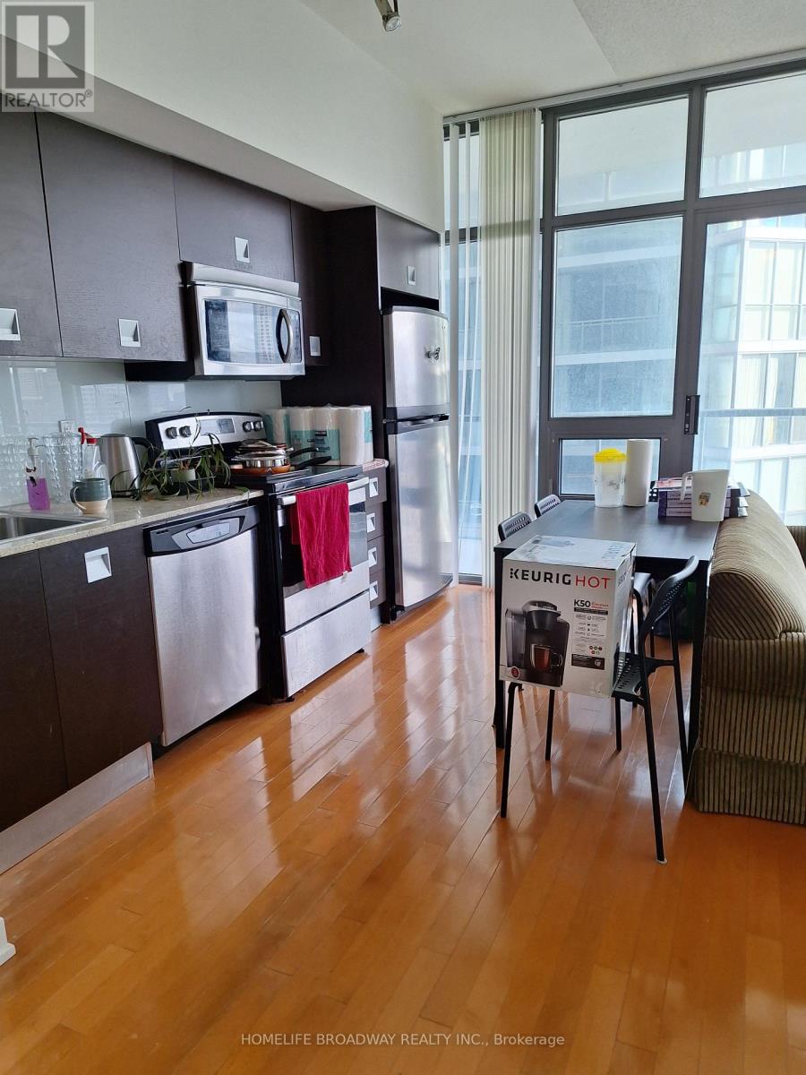 1402 - 33 Charles Street, Toronto, Ontario  M4Y 0B7 - Photo 3 - C13654124