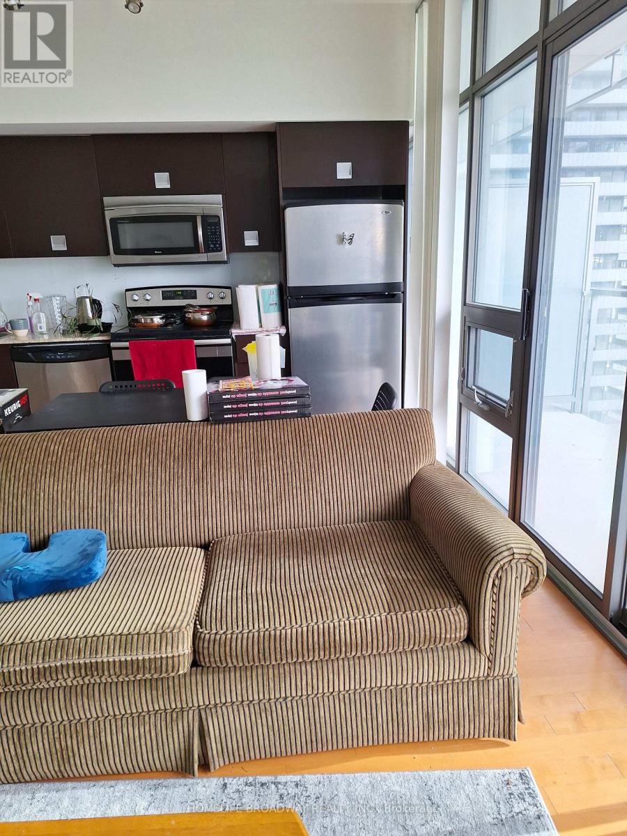 1402 - 33 Charles Street, Toronto, Ontario  M4Y 0B7 - Photo 5 - C13654124
